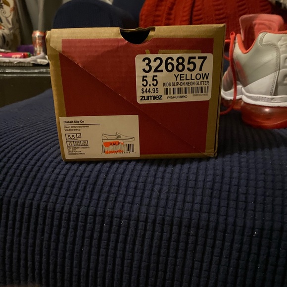 Women’s Vans size 7 - Picture 4 of 4